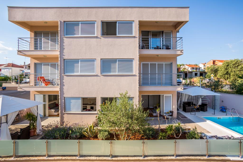 Apartment Falcon Stari Grad  Chambre photo