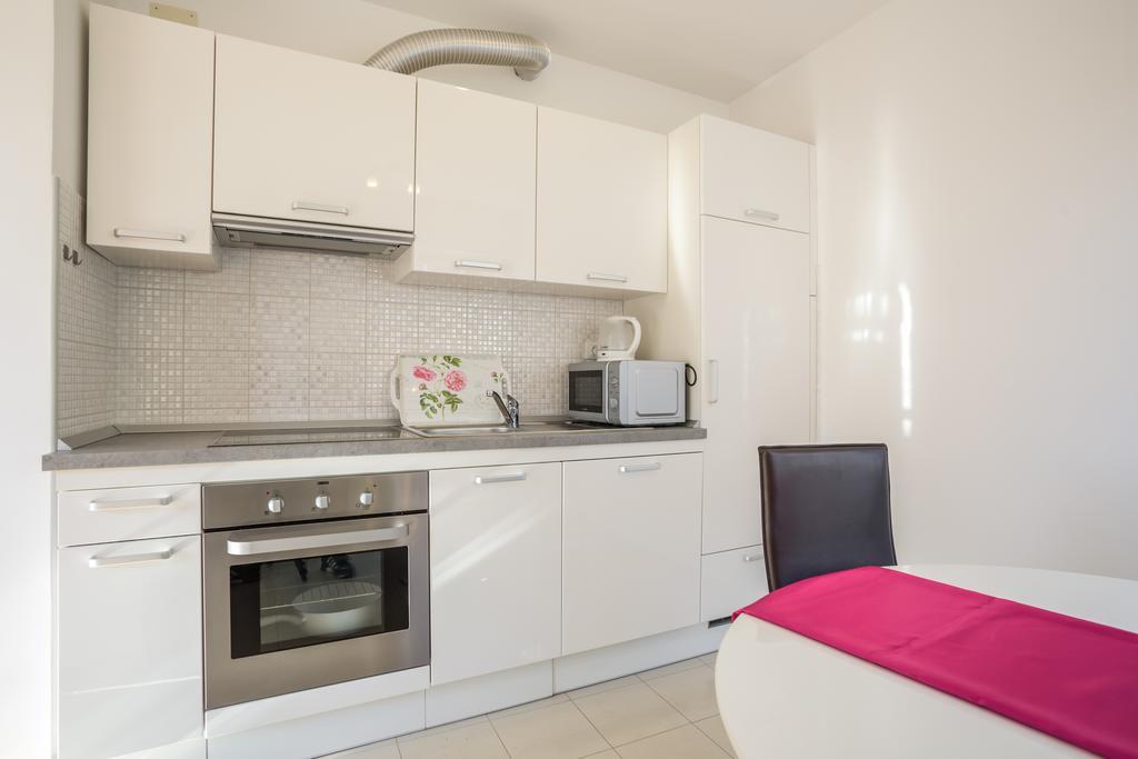 Apartment Falcon Stari Grad  Chambre photo
