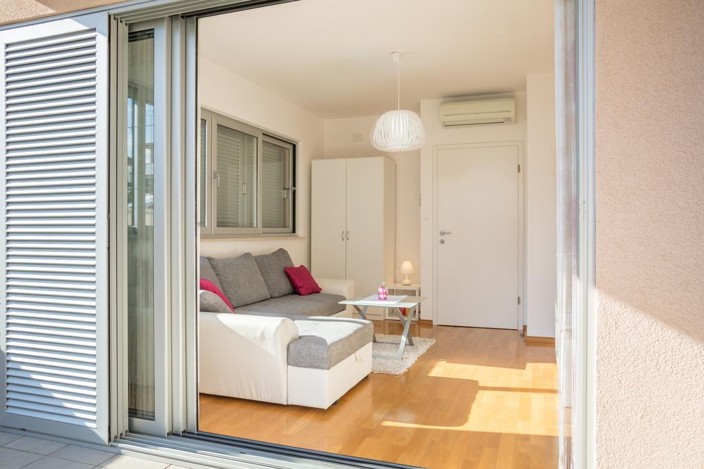 Apartment Falcon Stari Grad  Chambre photo