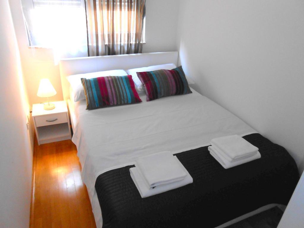 Apartment Falcon Stari Grad  Extérieur photo