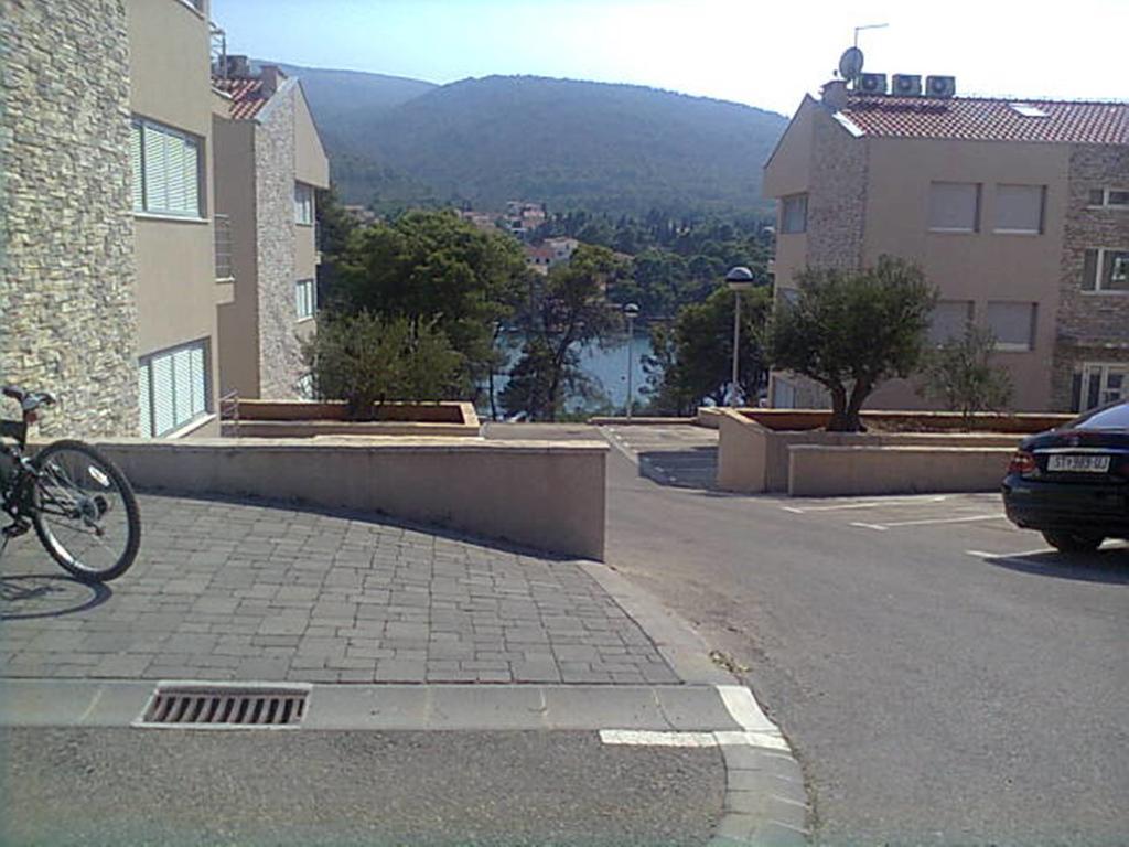 Apartment Falcon Stari Grad  Chambre photo
